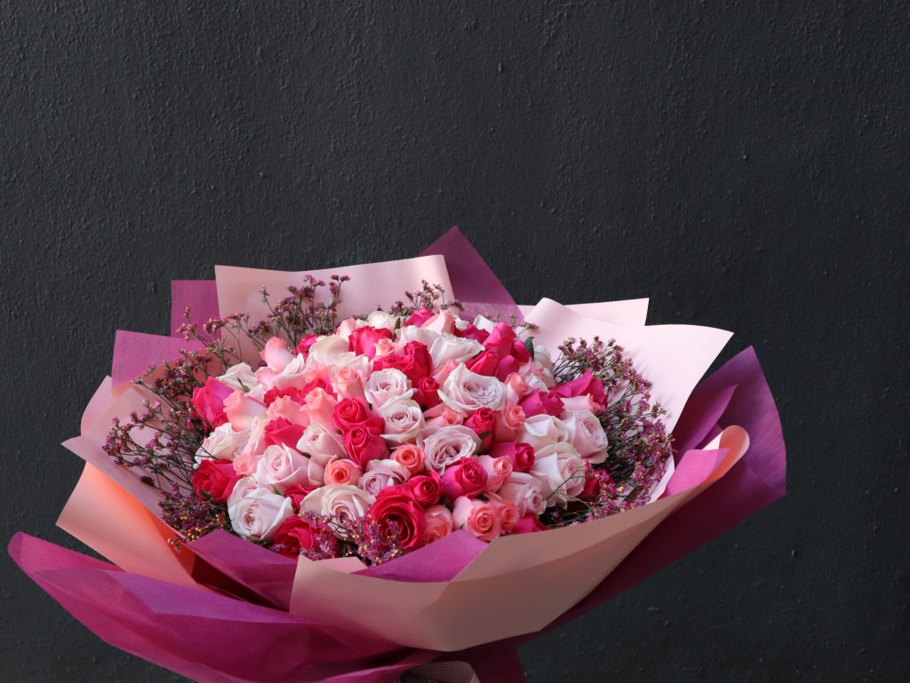 99 Roses – Mirage Flowers